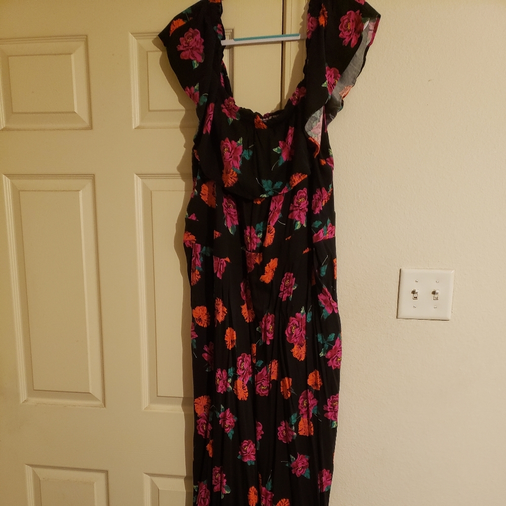 Torrid, Ruffle Jumpsuit, Orange and Pink Floral, Black Jumpsuit, Size 4